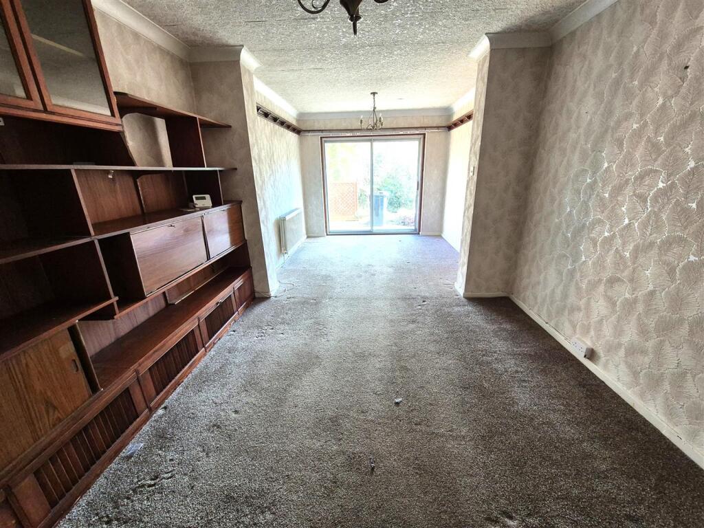 Extended Rear Reception