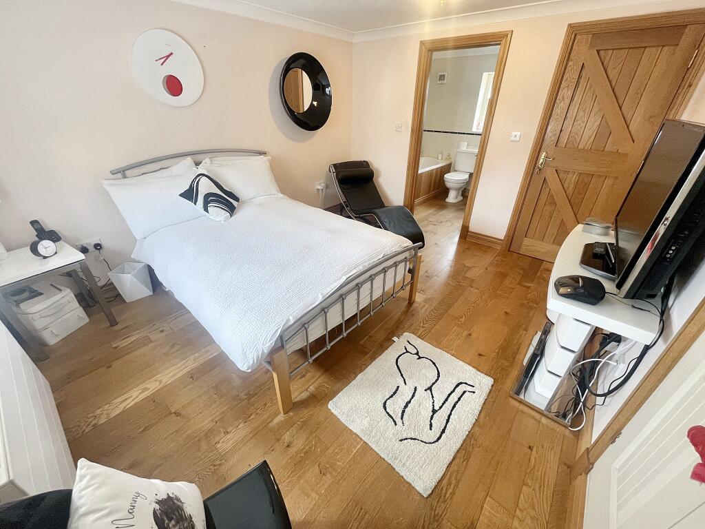 Bed2