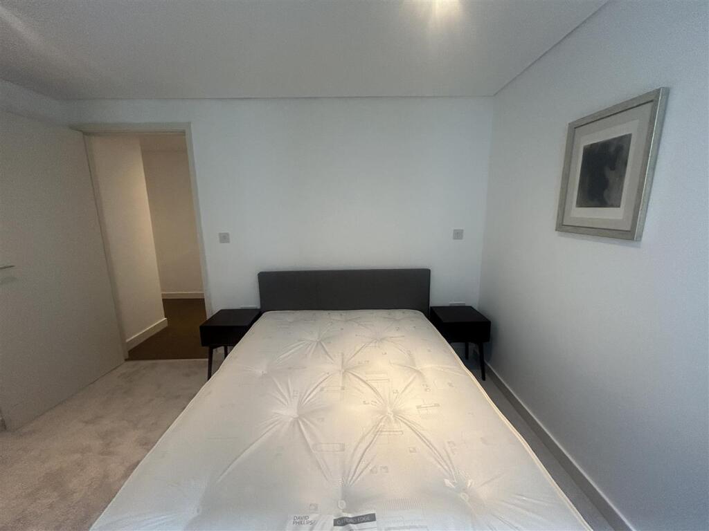 Bedroom2.2.jpg