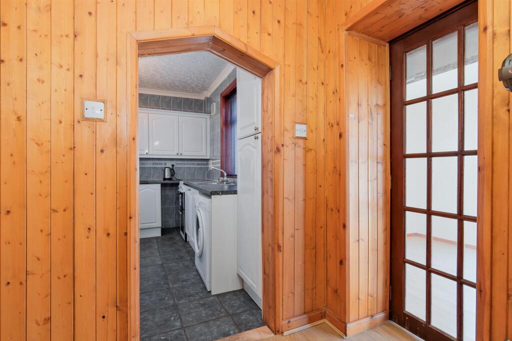 016-11 Hillhead Crescent Motherwell ML1 4AE.jpg