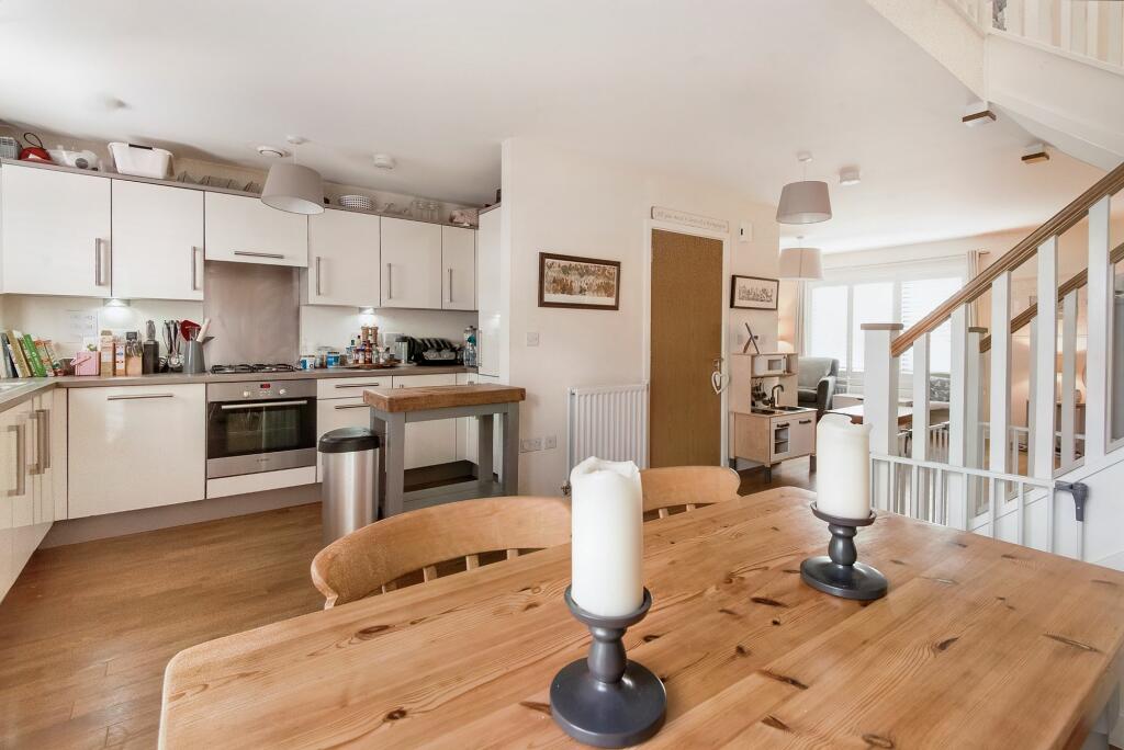 Openplan kitchen living room