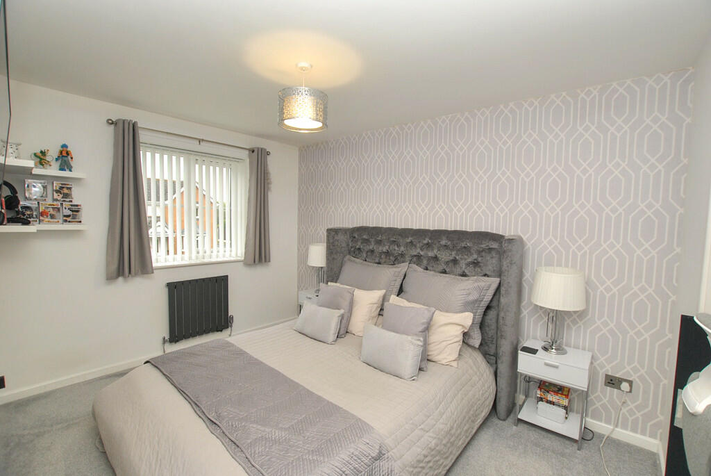 bedroom 2-1