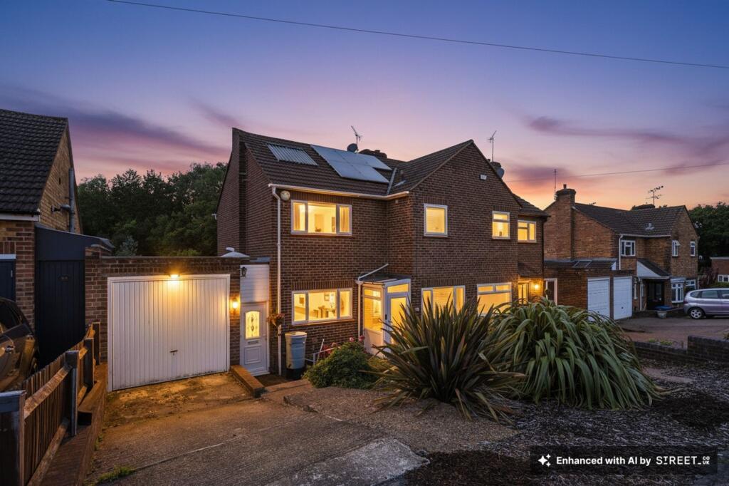 Westway, Beaconsfield, HP9