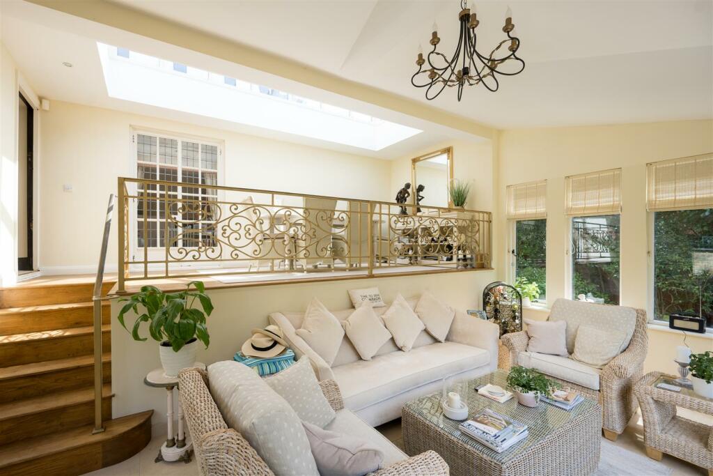 dining and garden room