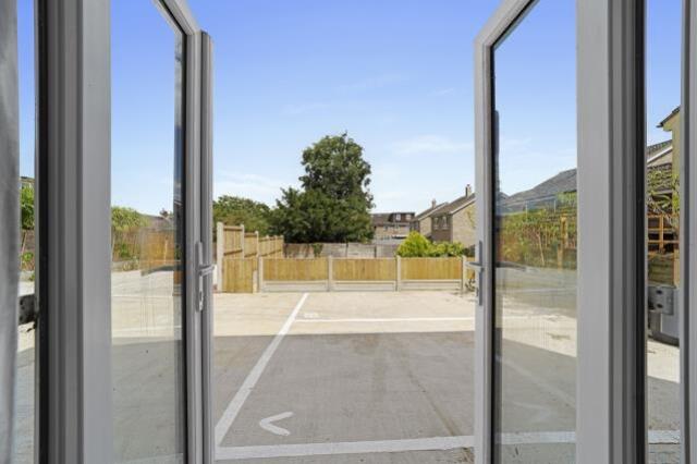 PT-CON-Flat1AHarwichRoad-5_sml