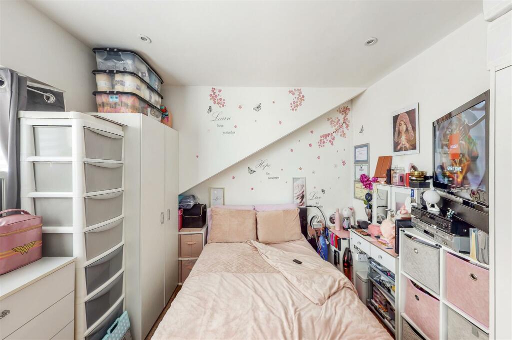 218b High Street - 8oNotaMTGWOjoS68Icbh.jpg