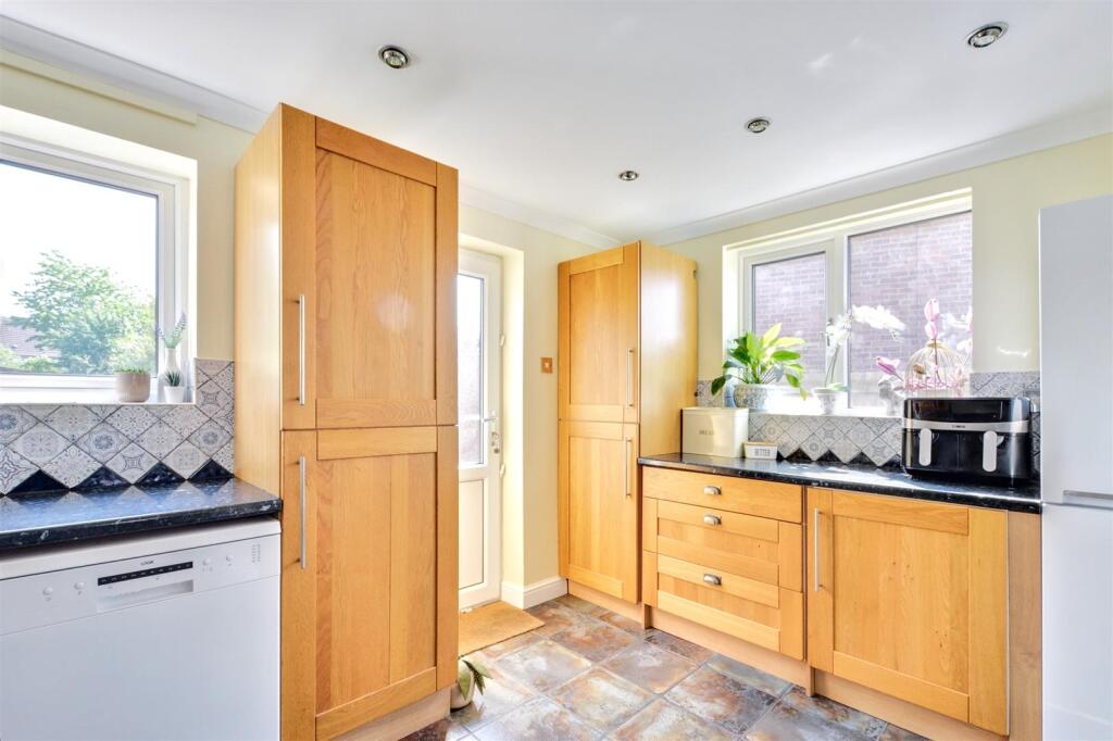 Kitchen And Utility Room_2.jpeg