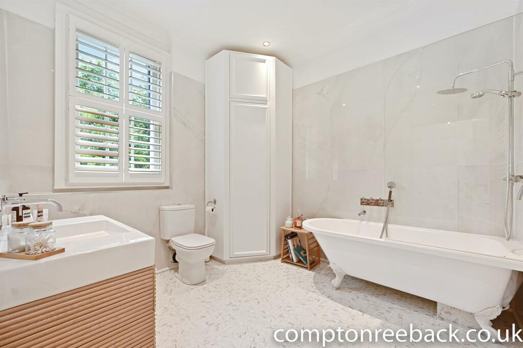 CR - 37 Arlington Road - Bathroom3 (1).jpg