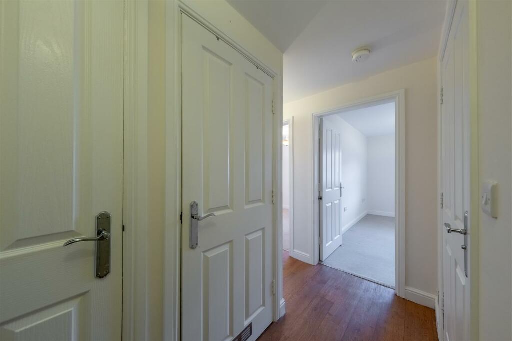 4 Eaton Court-012.jpg