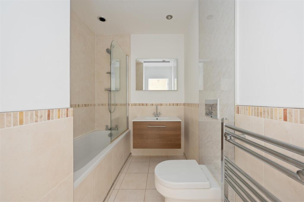 30HillStreet009.JPG