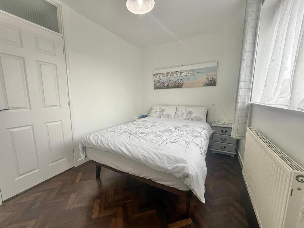 Davidson Frost-Wellings, DFW Twickenham Gardens, S