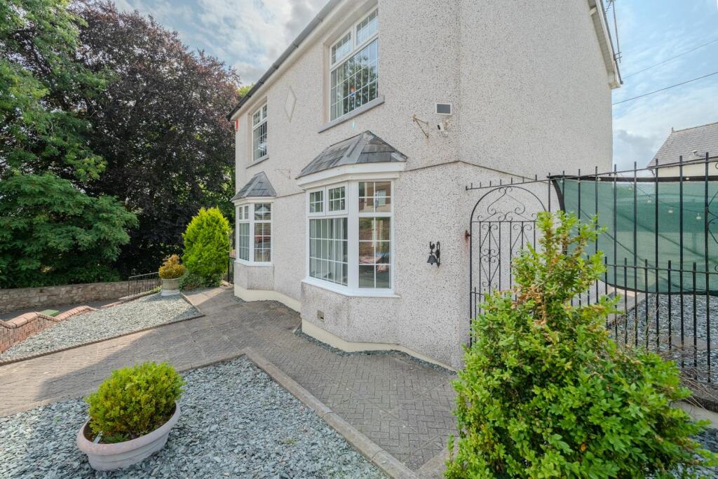 120 Sunnybank Rd-37.jpg