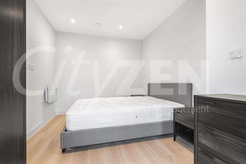 BEDROOM (SIMILAR APARTMENT)