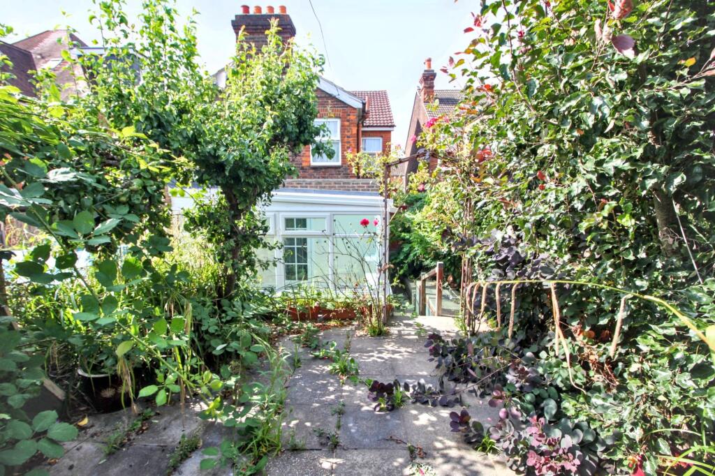 12 Hectorage Road, Tonbridge, Kent TN9 2DP