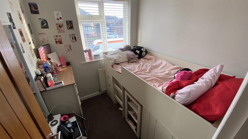bed4.jpg