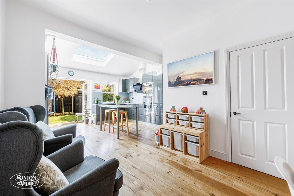 13 Chamberlain Road-5.jpg