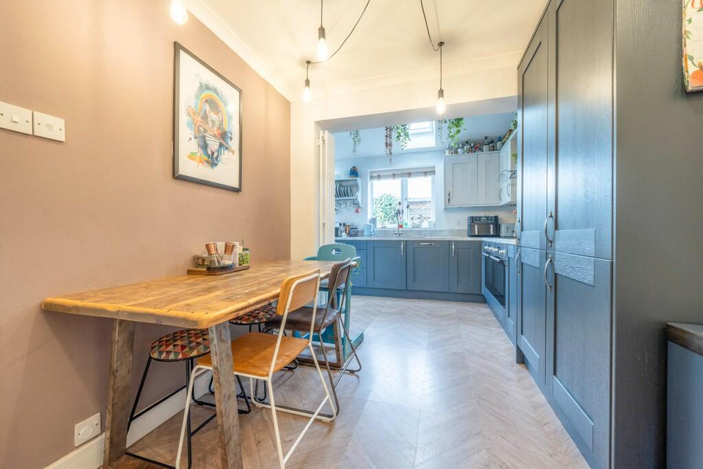 Kitchen/Dining Area