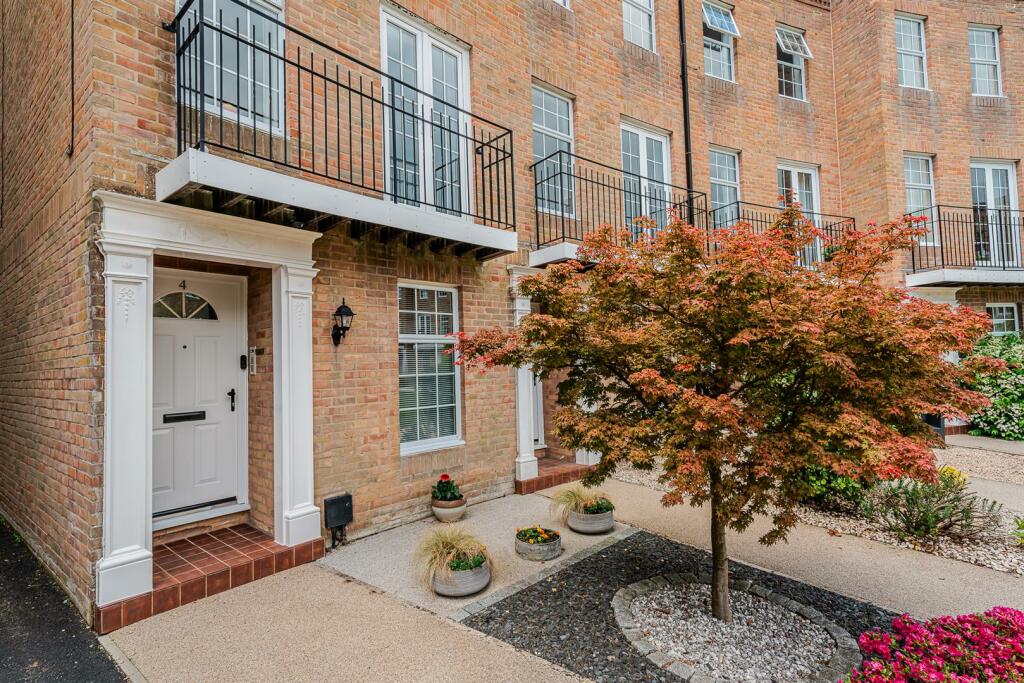 #116 - Holly Lodge-36.jpg