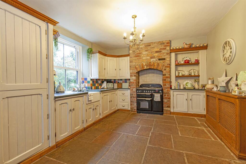 Kitchen-1.jpg