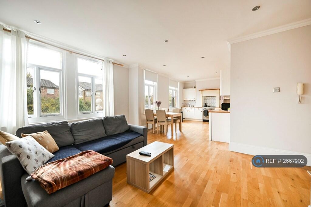 Reception/Kitchen/Diner