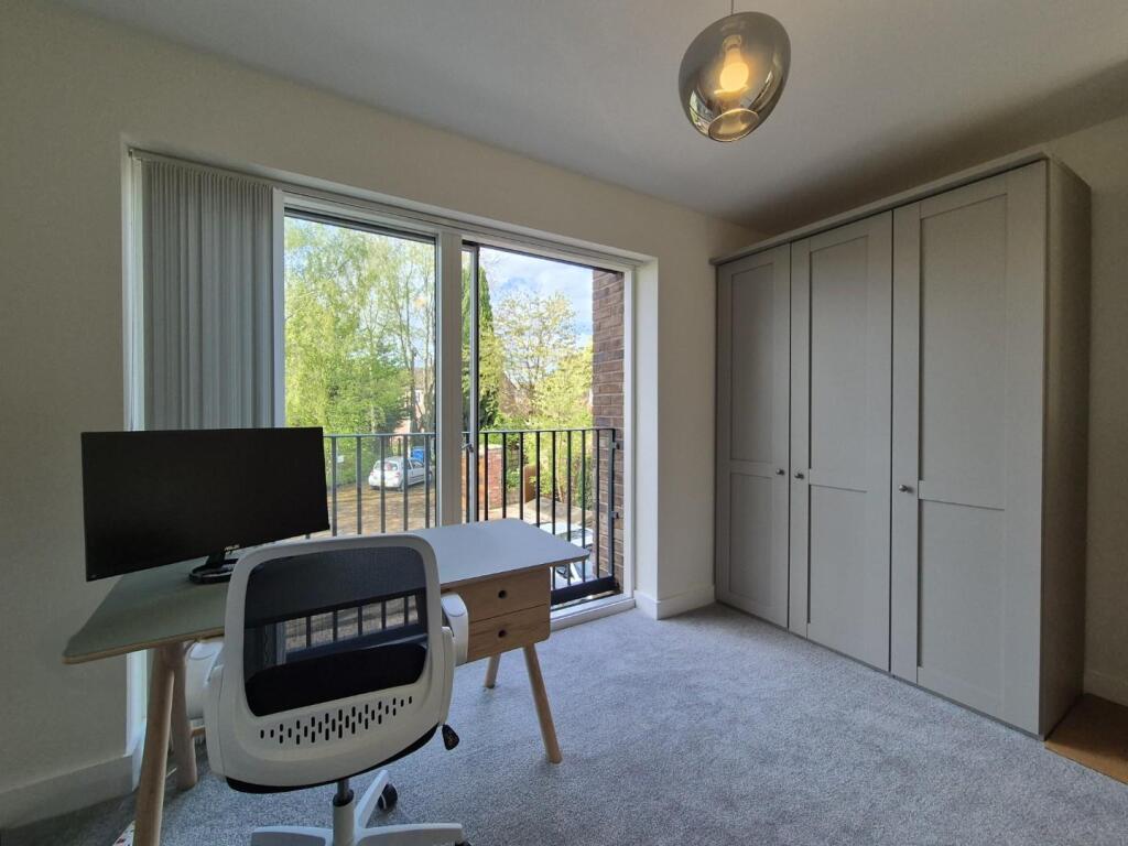 Bedroom 2 / Office