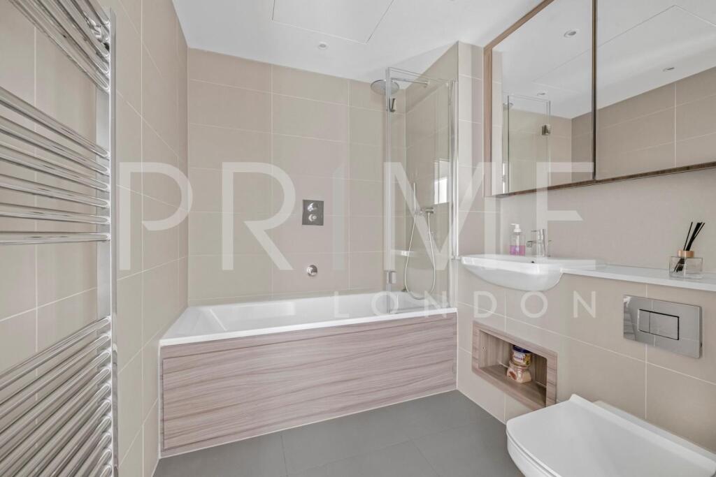 bathroom1 (15).jpg