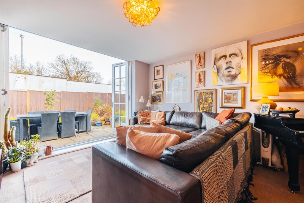 18 Mostyn House-46.jpg