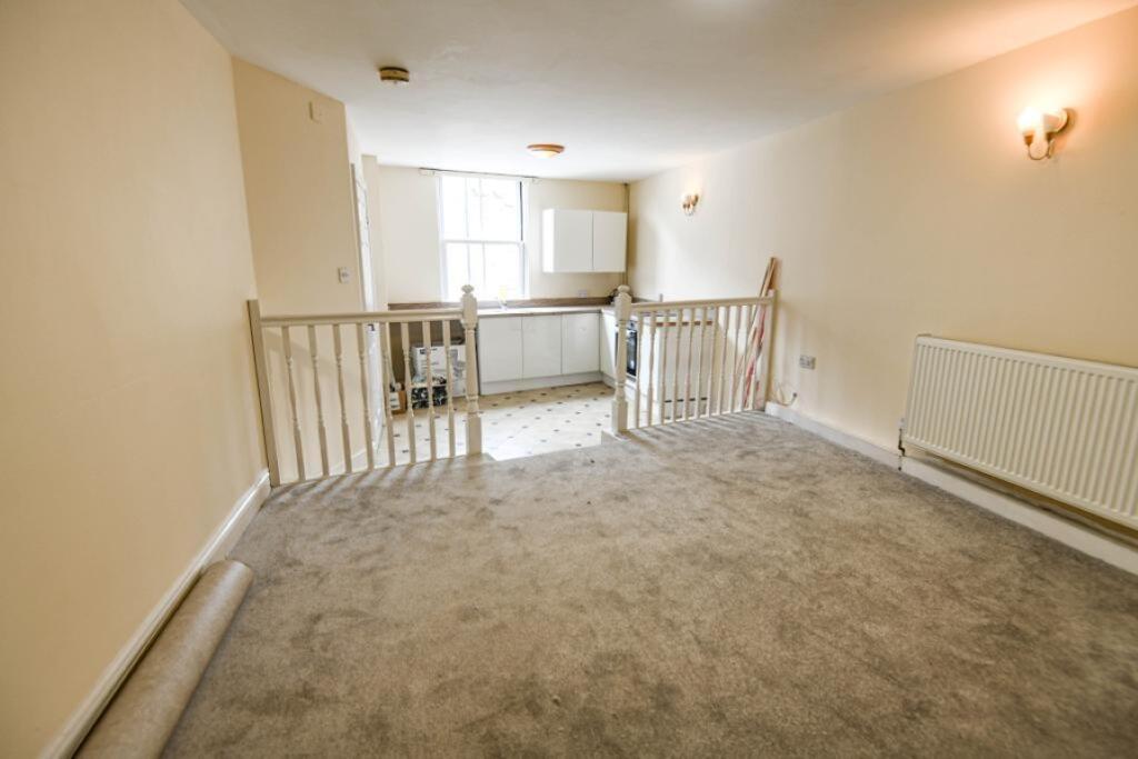 3  Medium  T202510071144.jpg
