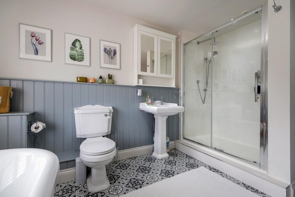 1440px-Elm Farm H...