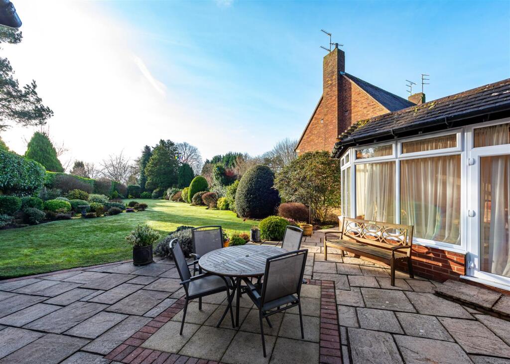 Robinswood-garden1.jpg