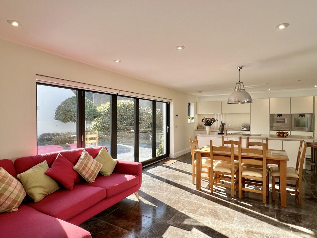 20 Millburn Street, Kirkcudbright - Williamson and
