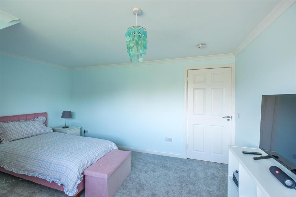 Dunavon Crescent-45.jpg