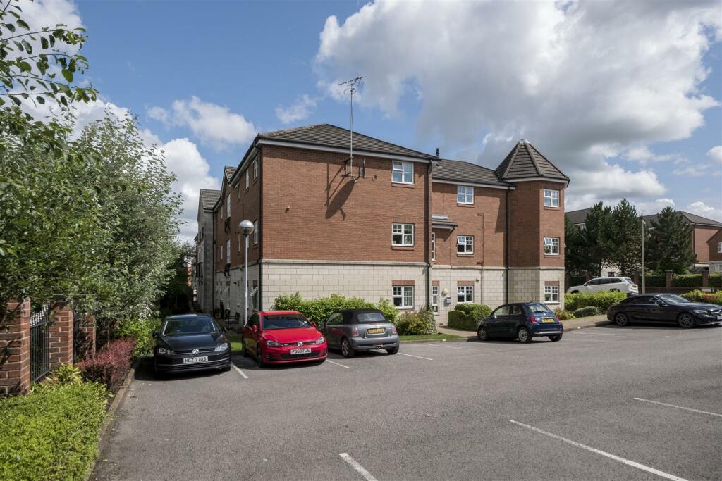 9 The Beeches-010.JPG