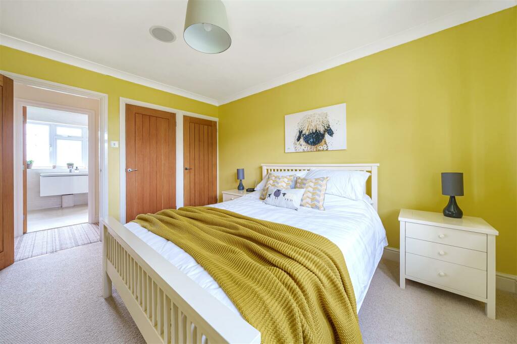 18 Shepperton Close, Castlethorpe (34).jpg