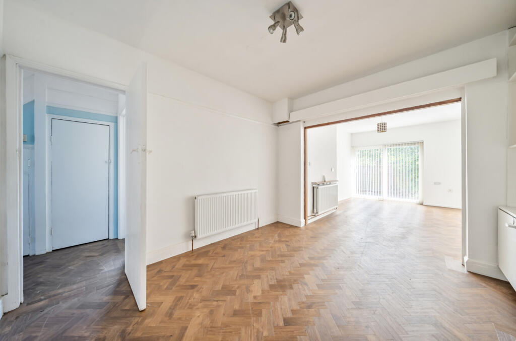 1320159-5-68719bb...