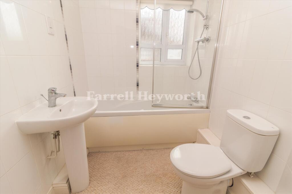 Bathroom T202511051223.jpg