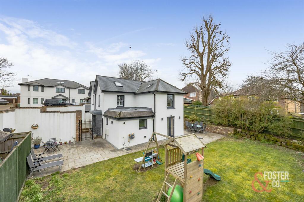 Ballards Mill Close, 2-28.JPG