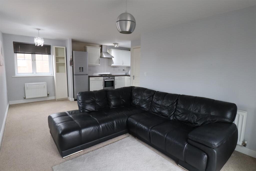 Lounge2.JPG