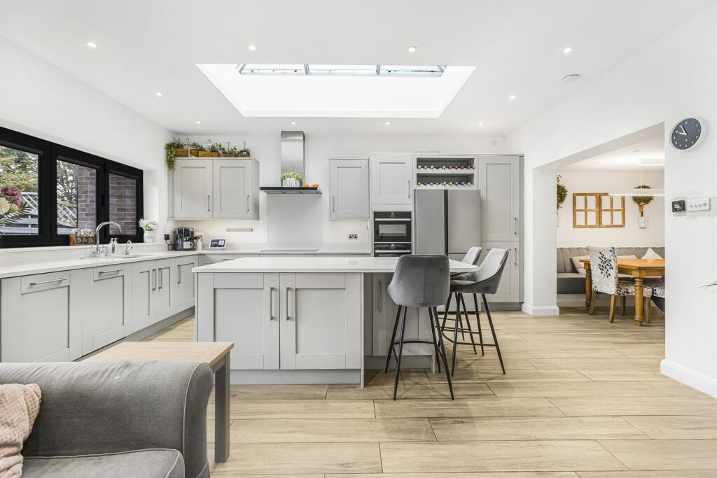 Kitchen/Breakfast/Li
