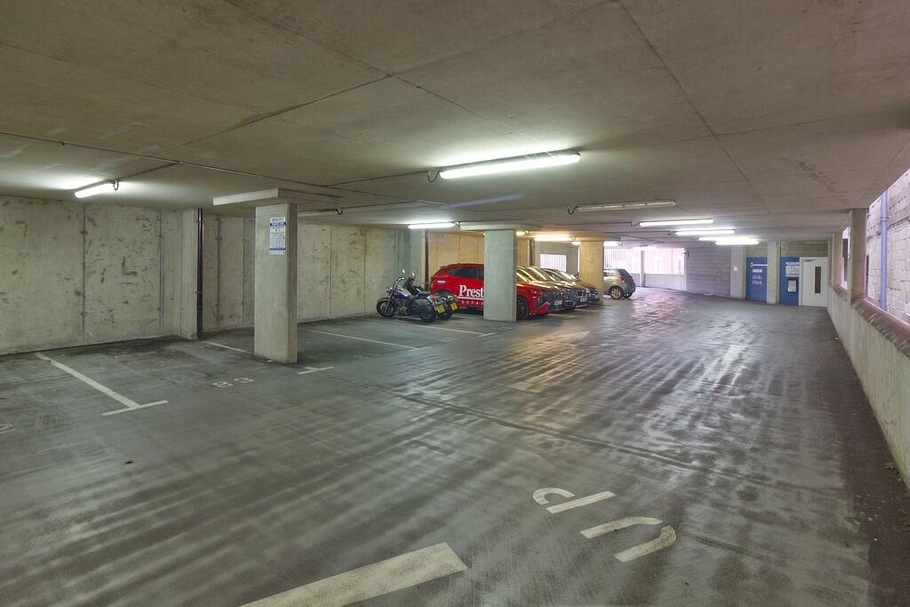 Parking garage