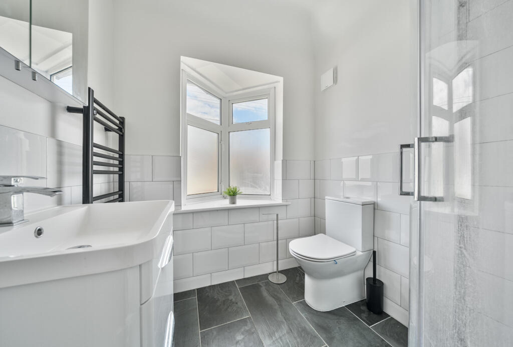 1315305-6-685976e...