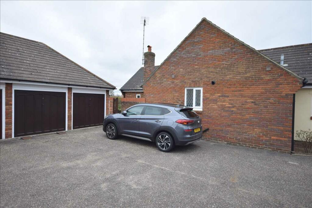 DOUBLE GARAGE