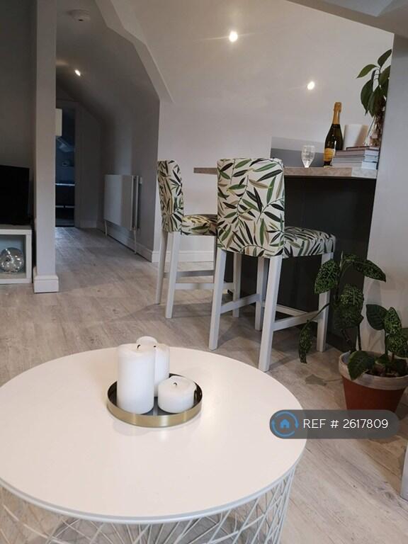 Lounge Area
