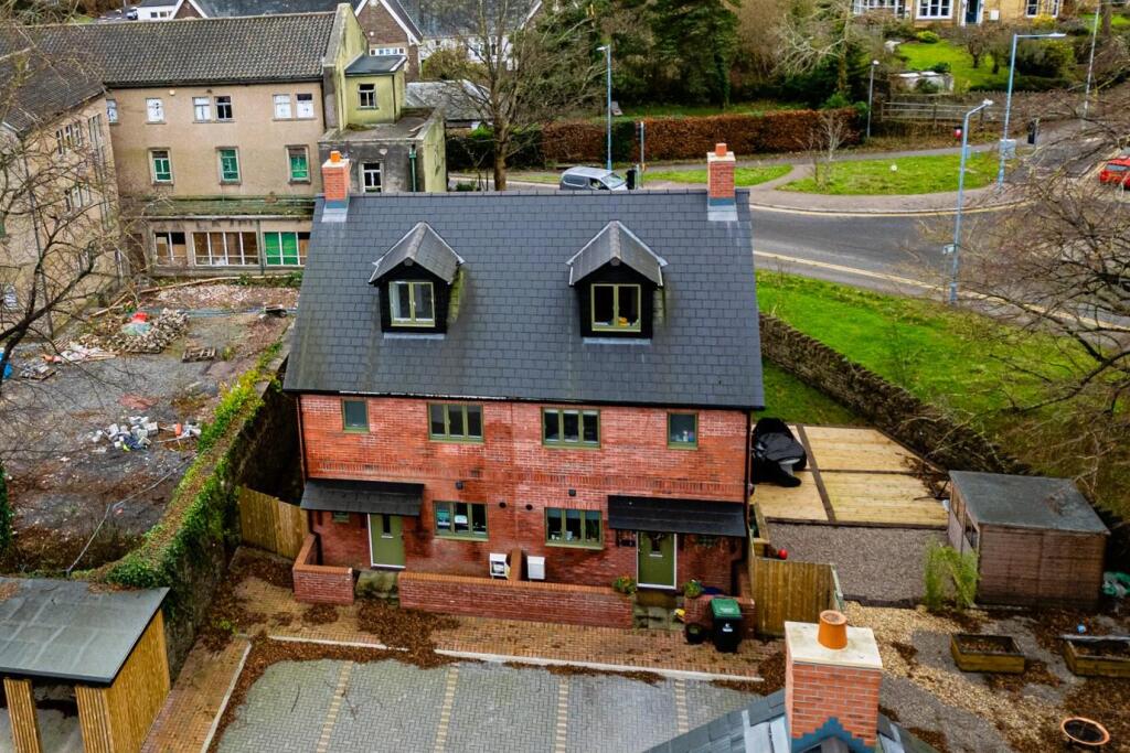 1 and 3, Mulberry Close Abergavenny, NP7 5ES | Fre