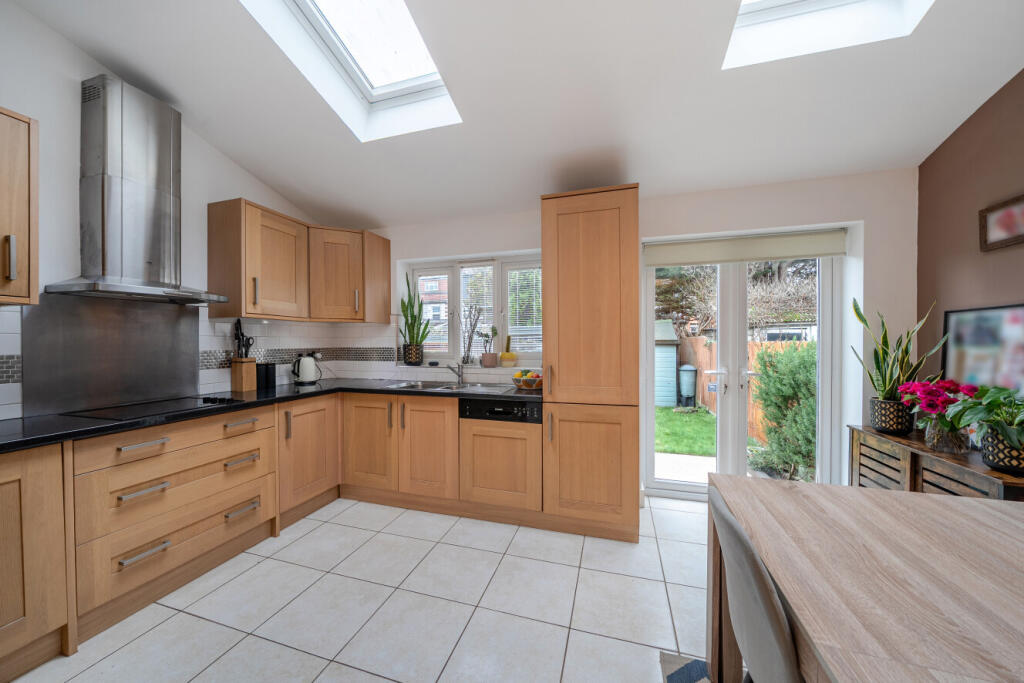 1394567-9-694a981...