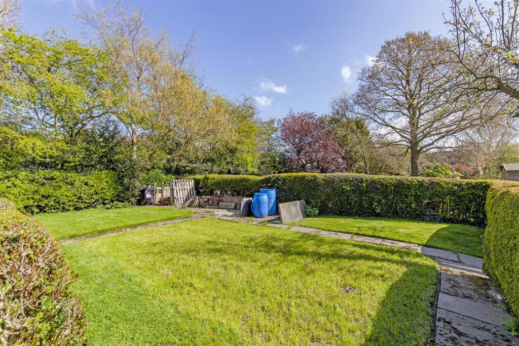 Rear External-10.jpg