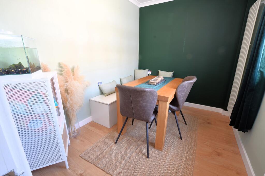 Further Reception Rooms