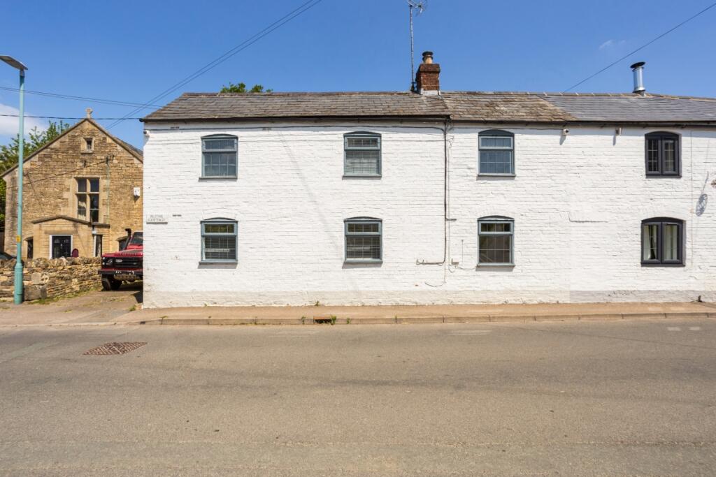 Blythe Cottage 31...