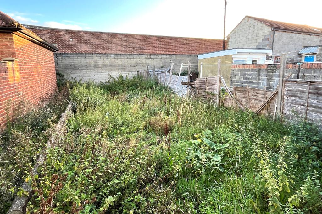 32 Dudley Road, Southall, Middlesex, UB2 5AR