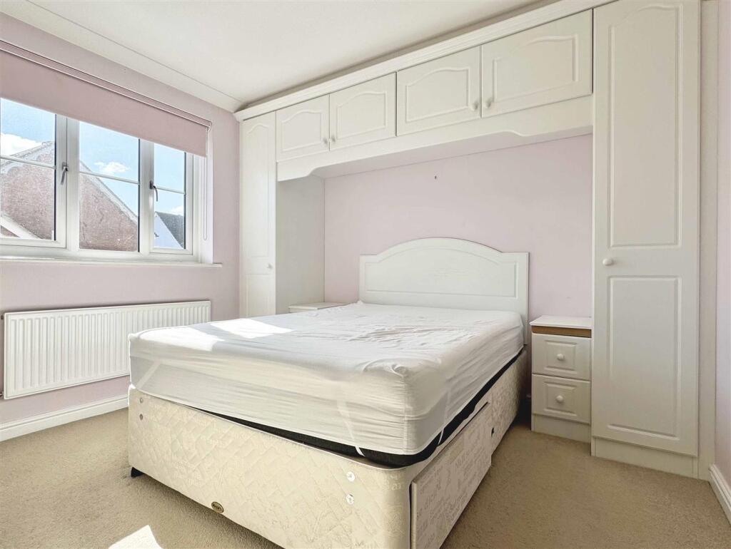 Master Bedroom.jpg
